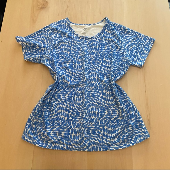 SPORTEK Plus Size 1X abstract floral tee shirt. 95% cotton, 5% Spandex. - Picture 4 of 9